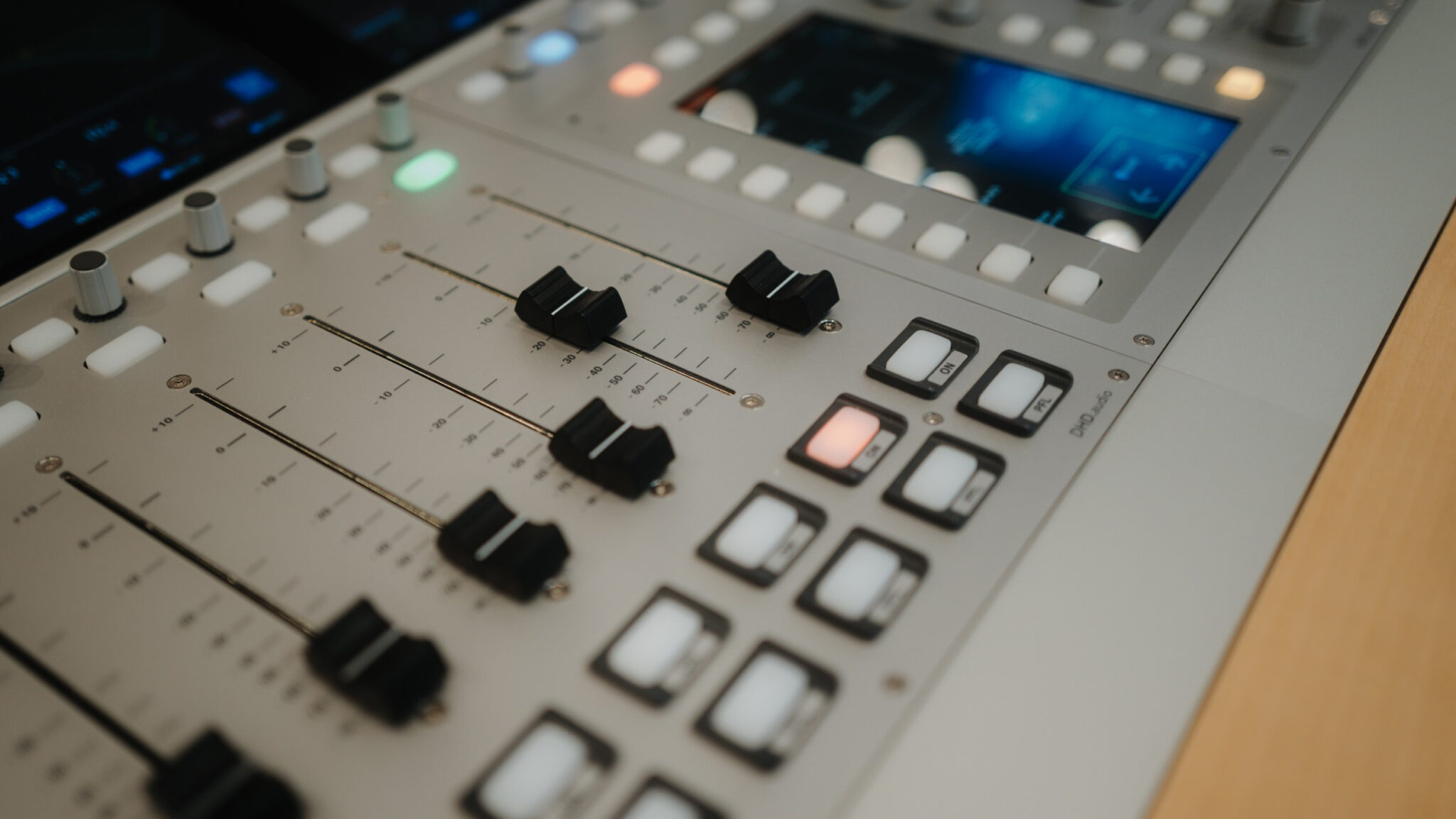 DHD to Highlight RM1 All-in-One Audio Interface and RX2 Mixer at ...